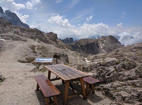 Rifugio Pian Di Cengia